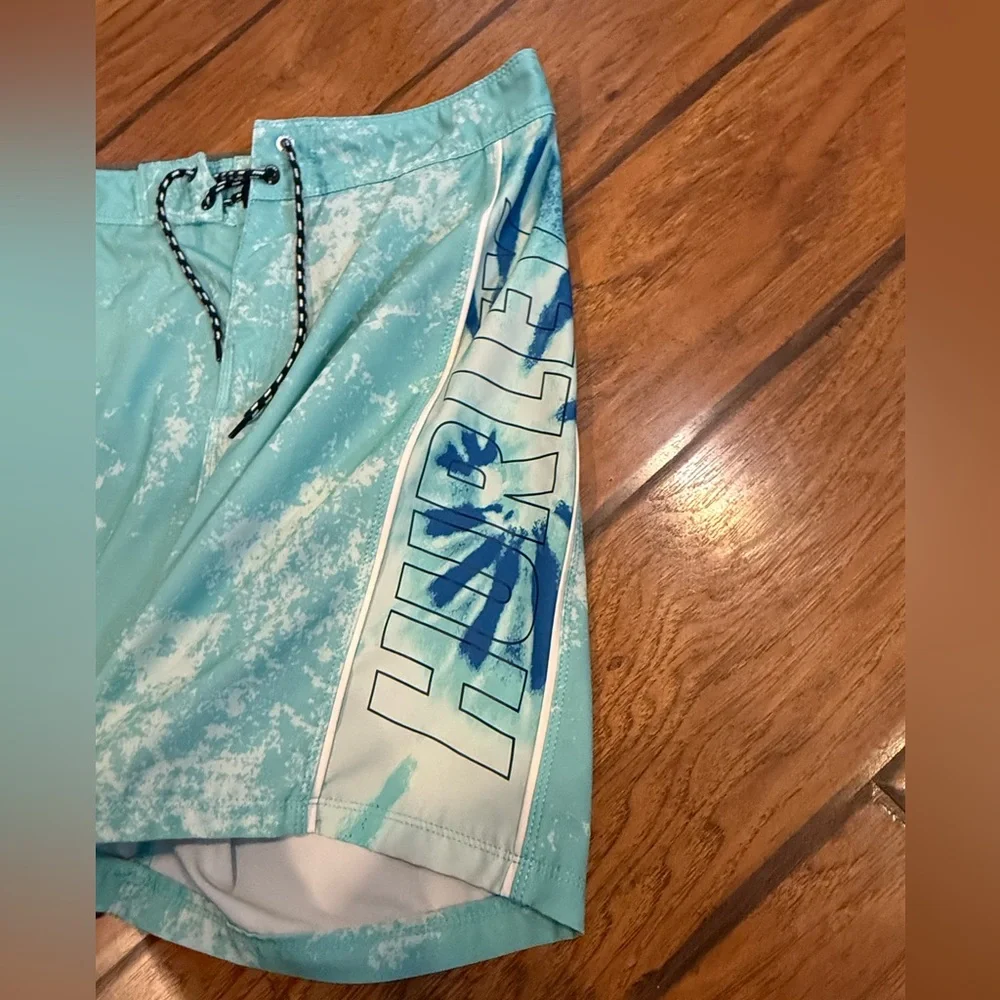Hurley swim trunks shorts men’s 31 teal blue tie dye patterned ocean pocket nice